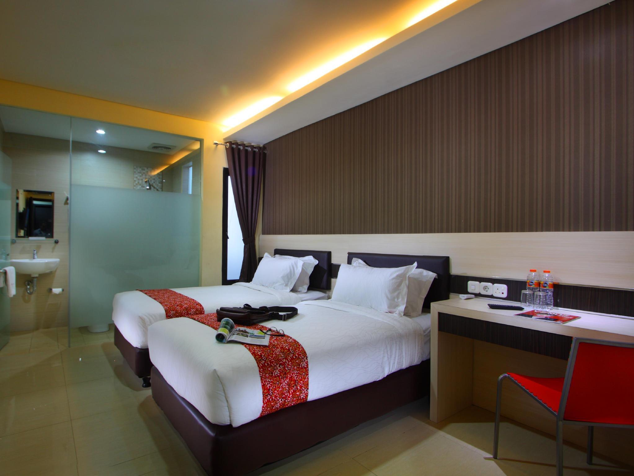 Sumi Hotel Simpang Lima Semara 16/32