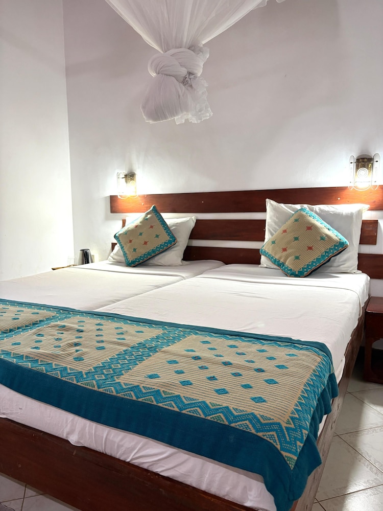 Chaya Villa 12/50