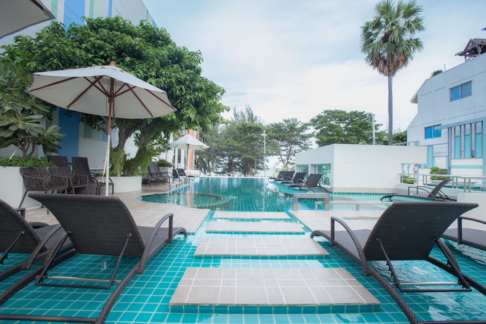 Asia Cha Am Hotel 44/50