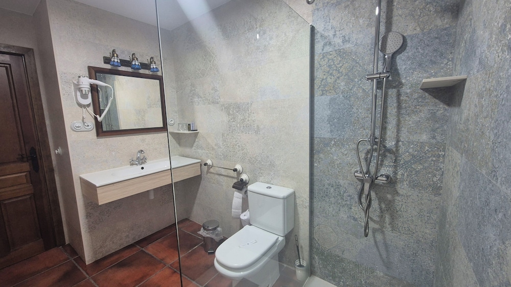 Hotel Las Cancelas 56/57
