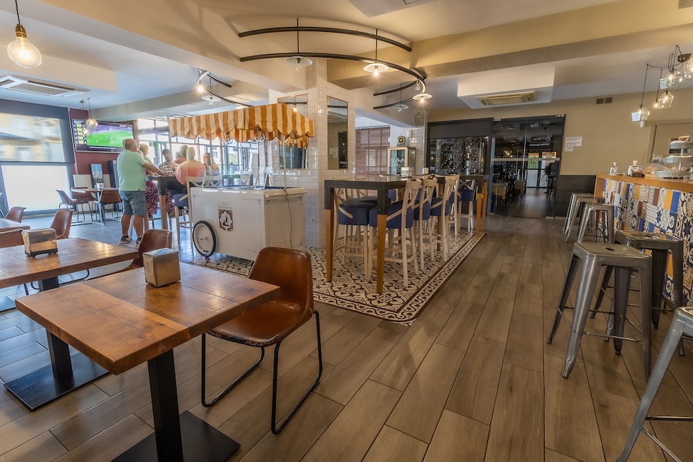 Hotel Kika 45/50