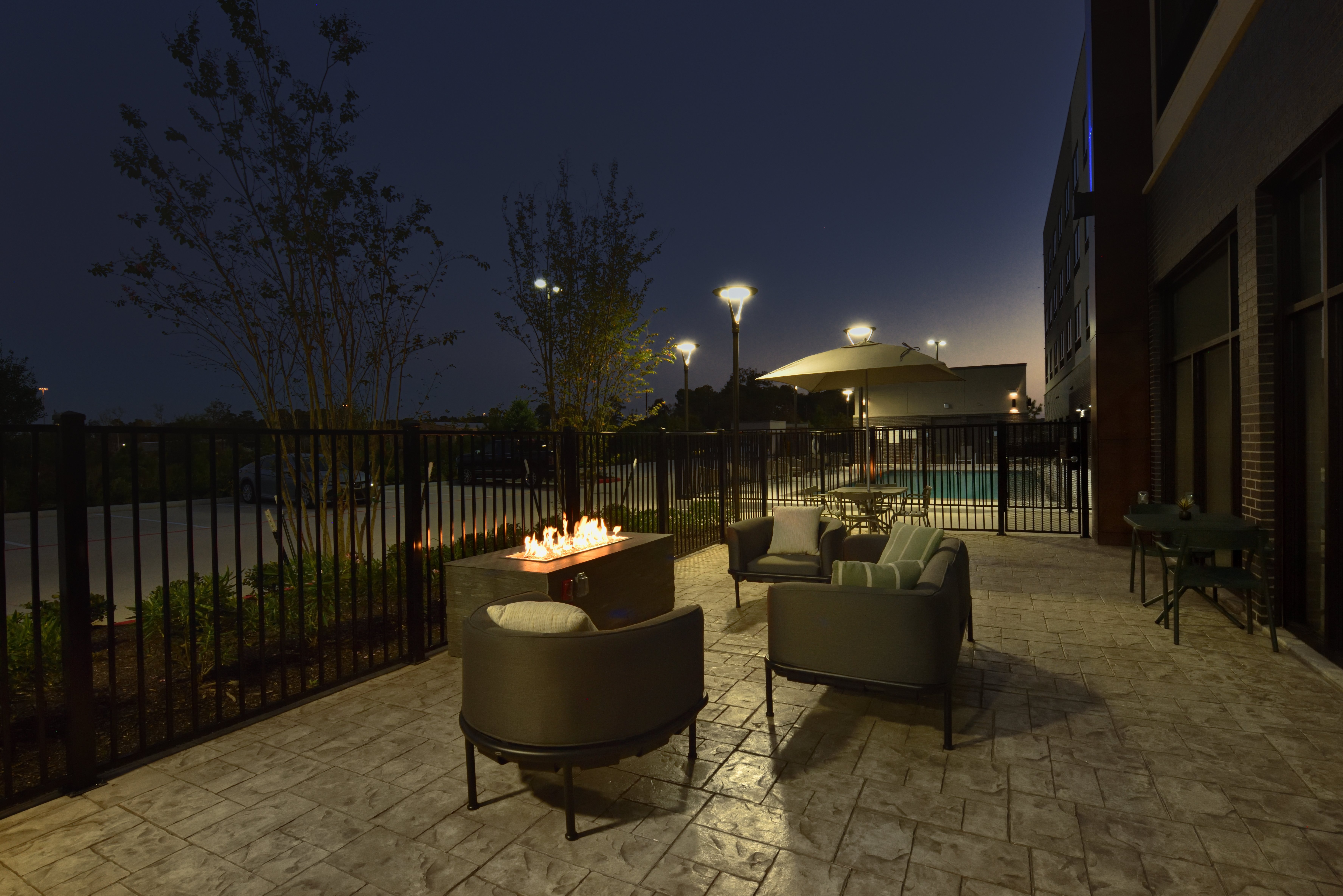Holiday Inn Express and Suites Houston North Woodlands Area 65/70