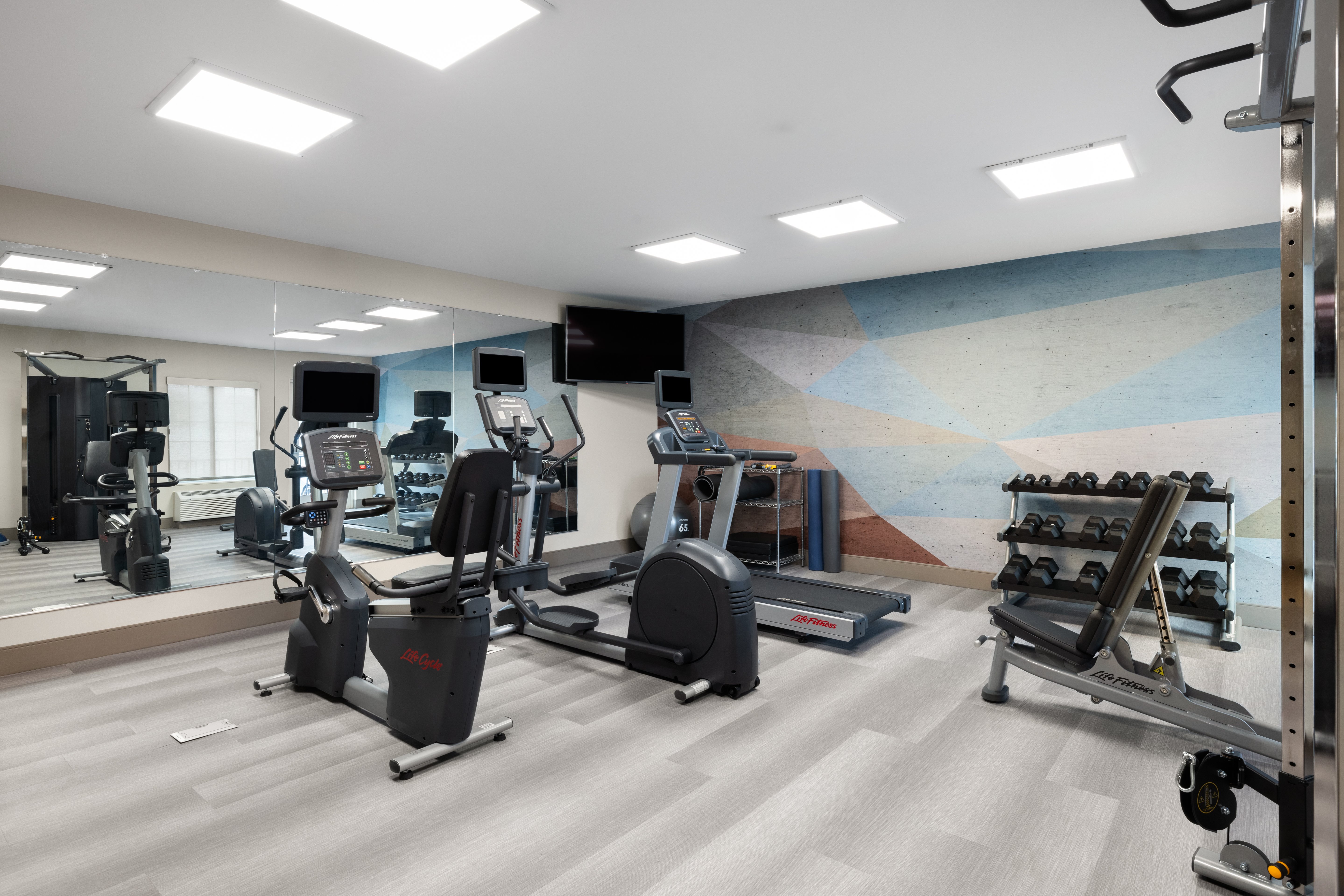 Candlewood Suites Sioux Falls 12/33