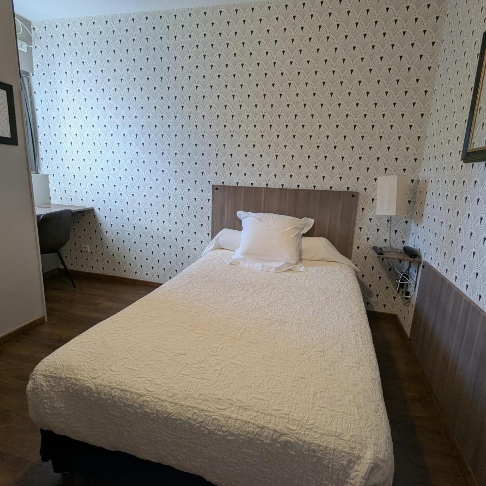 غرفة قياسية مفردة، Hotel Des Arts 2/4
