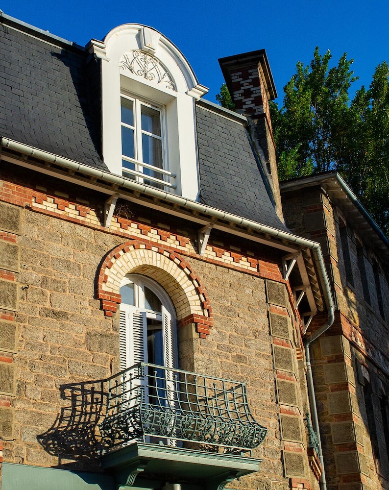 Hotel du Parc des Tourelles 3/50