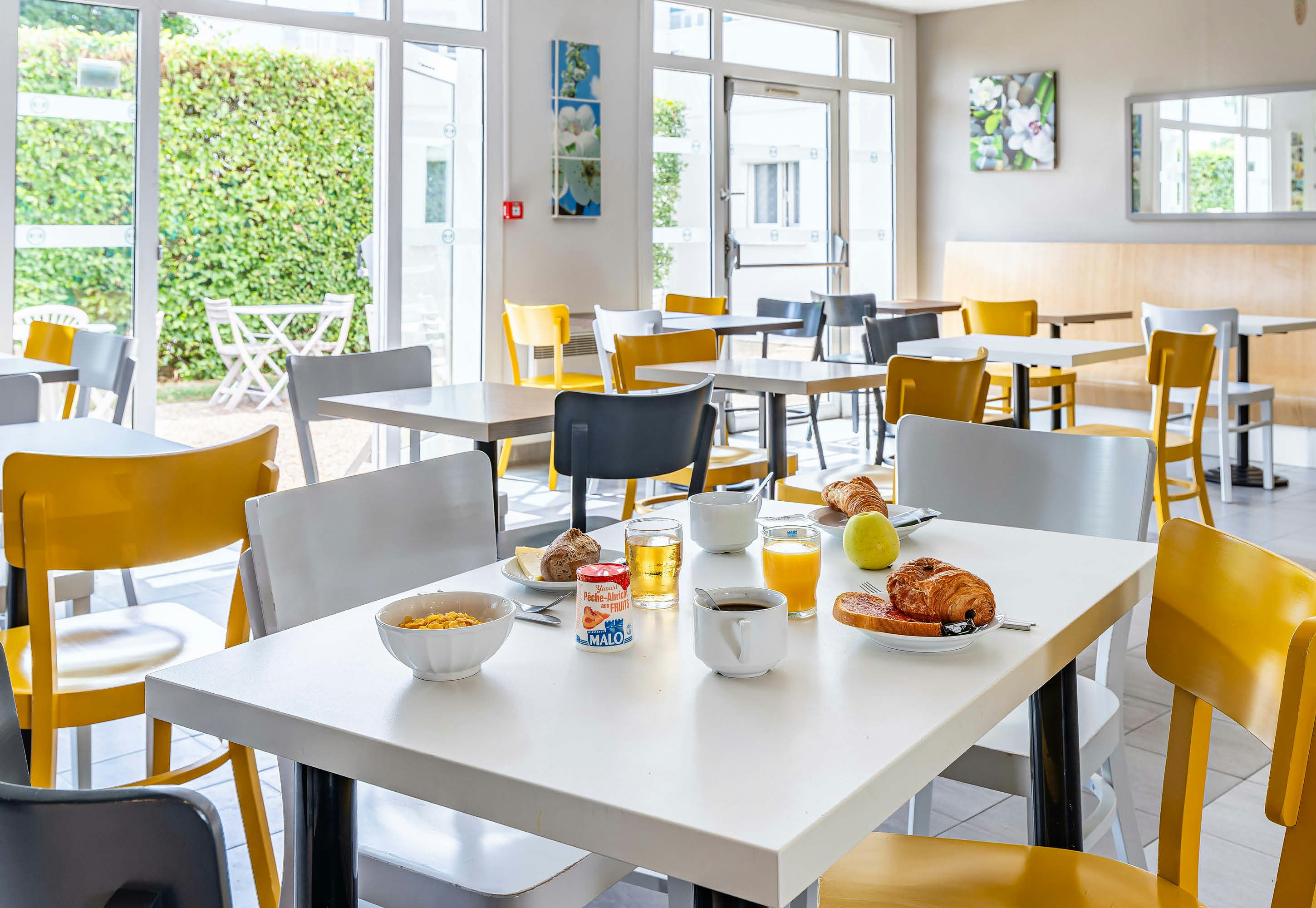 B&B hotel Tours Parc Expo Saint Avertin 22/24