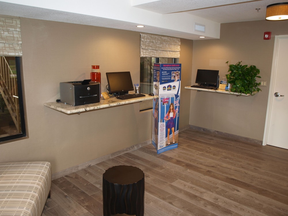 Lobby at Best Western Plus Anaheim Inn, ANAHEIM - CA