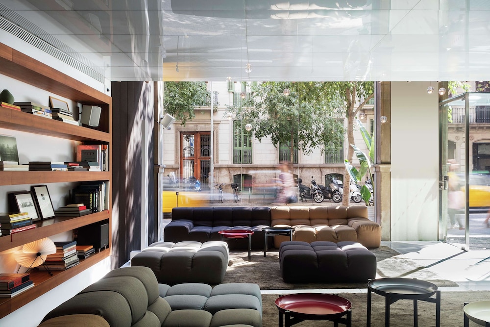 Alexandra Barcelona Hotel Curio Collection By Hilton 63/90
