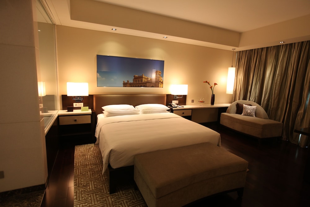 PARK HYATT HYDERABAD 21/69