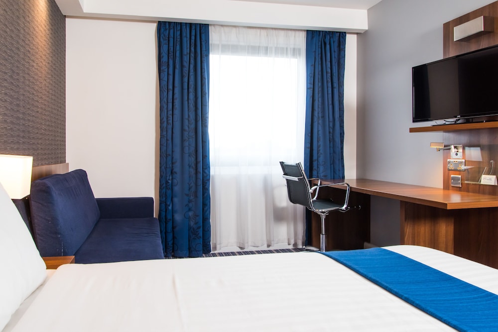 Holiday Inn Express Tamworth 23/58