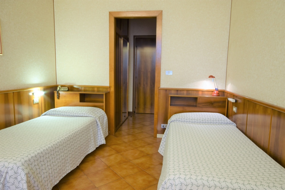 Euromotel Croce Bianca 7/59