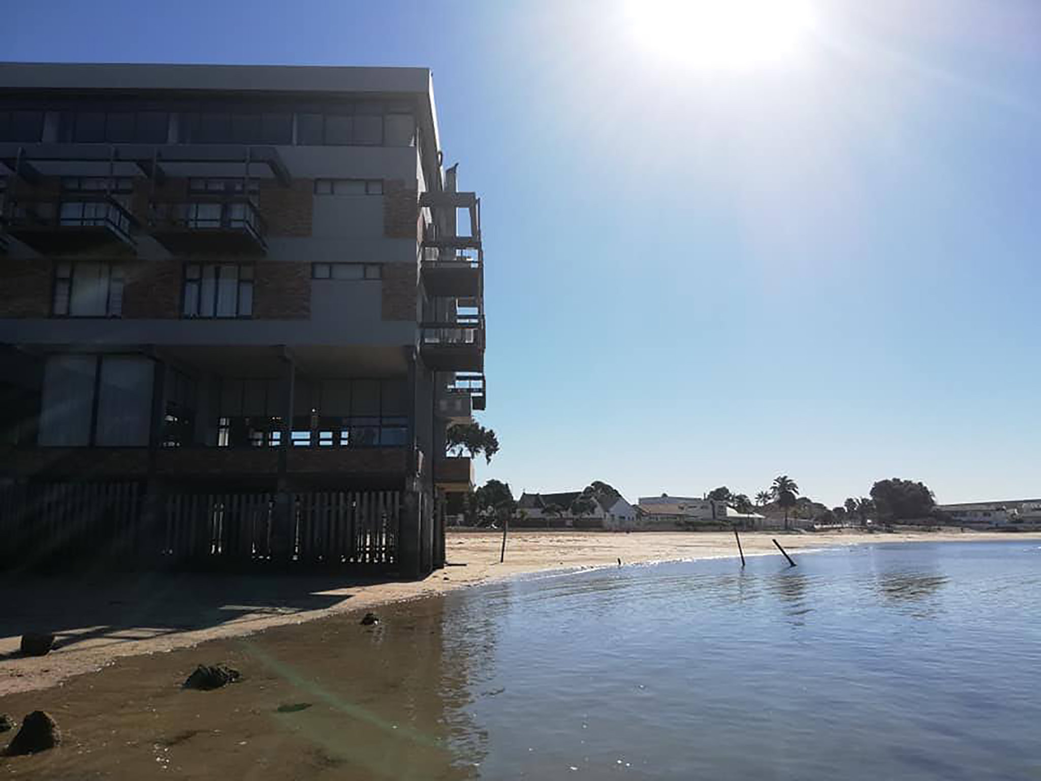 Hoedjiesbaai Hotel 23/26