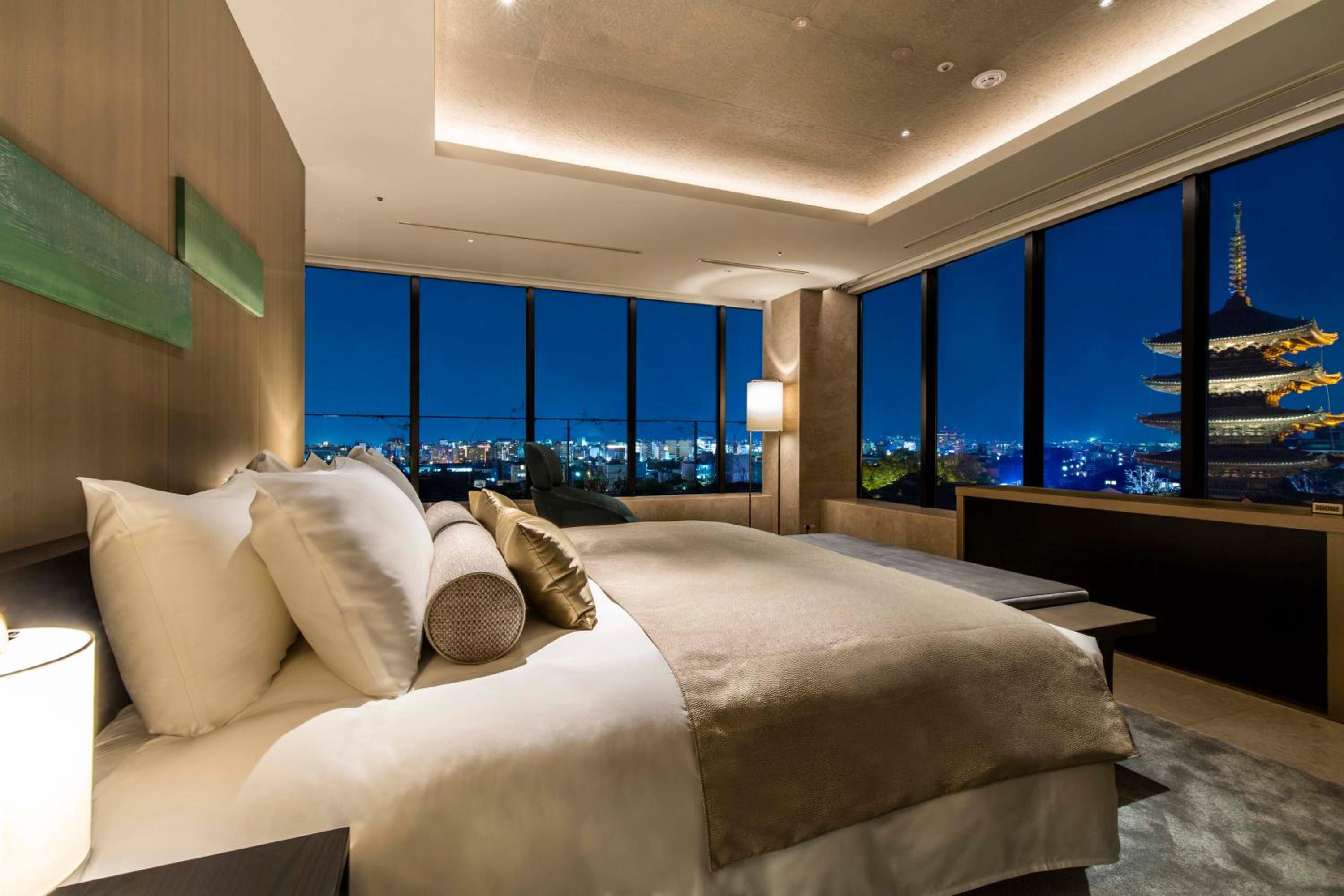 Panoramic, Suite, Lounge Access