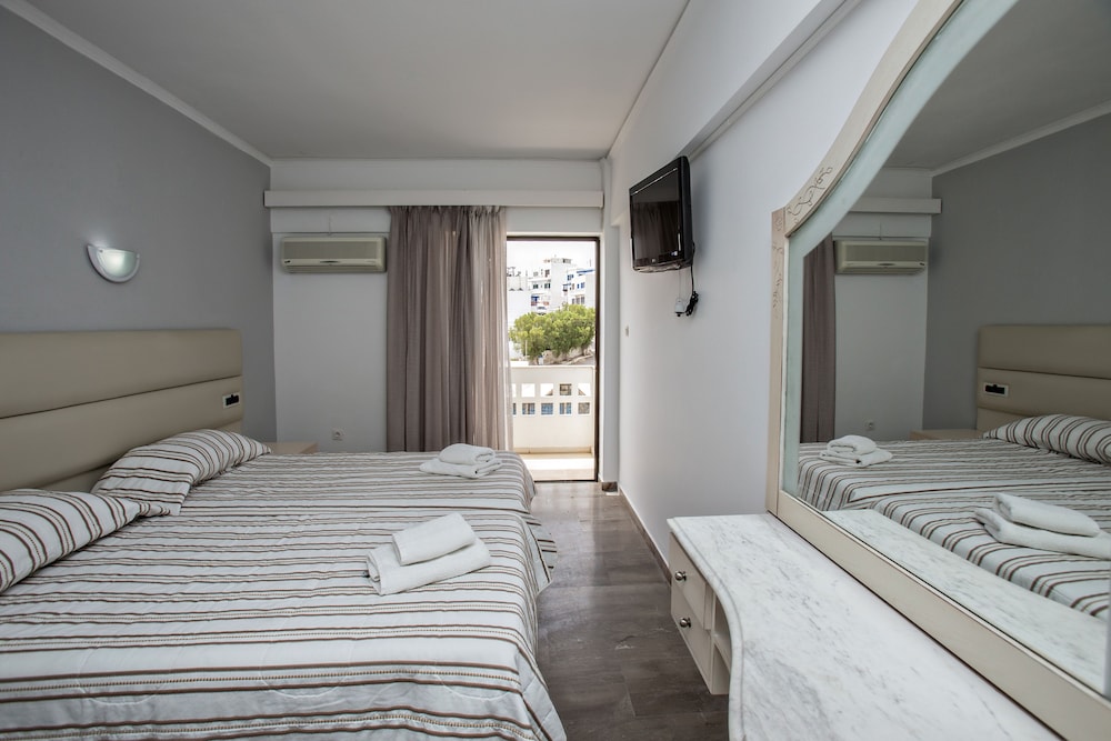 Aeolos Bay Hotel 7/46