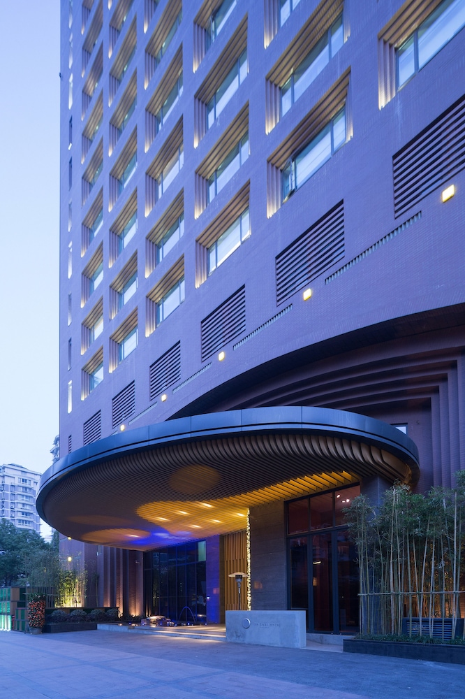 The East Hotel 1/50