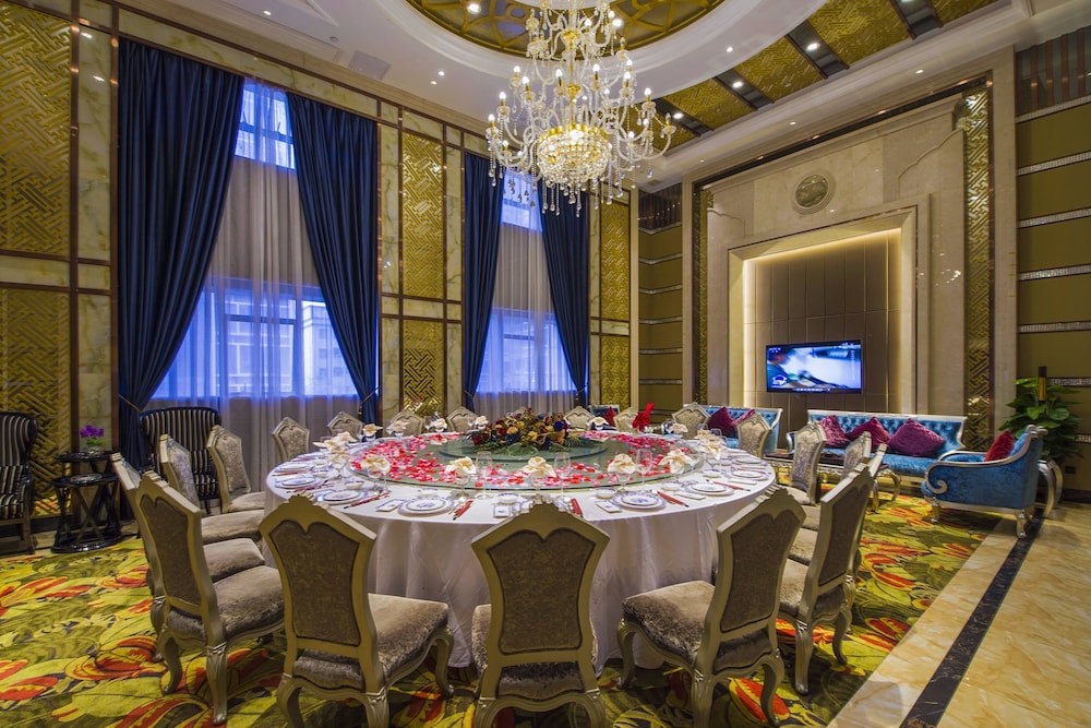 Zhong Tian Mayfair Hotel 51/56