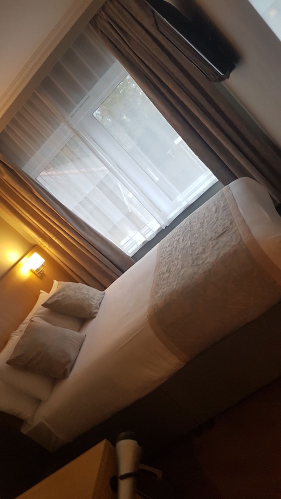 Stifford Hall Hotel Thurrock 32/67