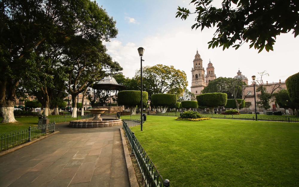 Hotel Casino Morelia 38/44