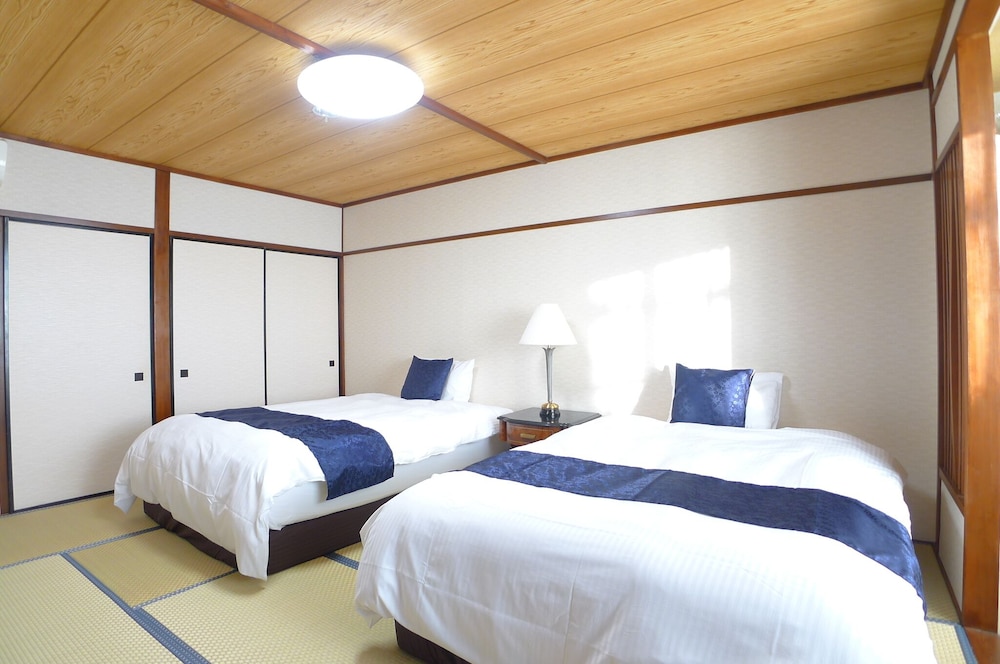 New Makomo Hotel 29/61