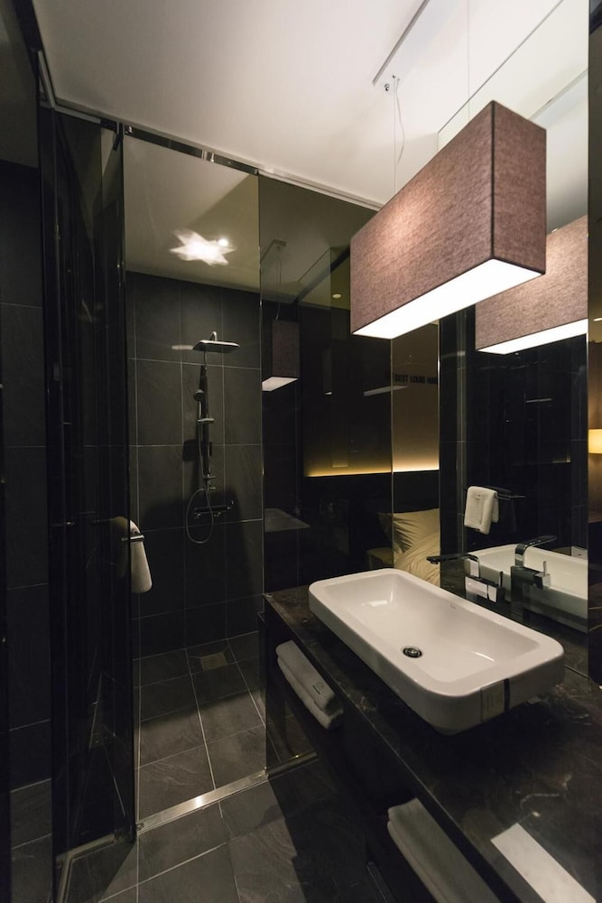 Best Louis Hamilton Hotel Changwon 64/68