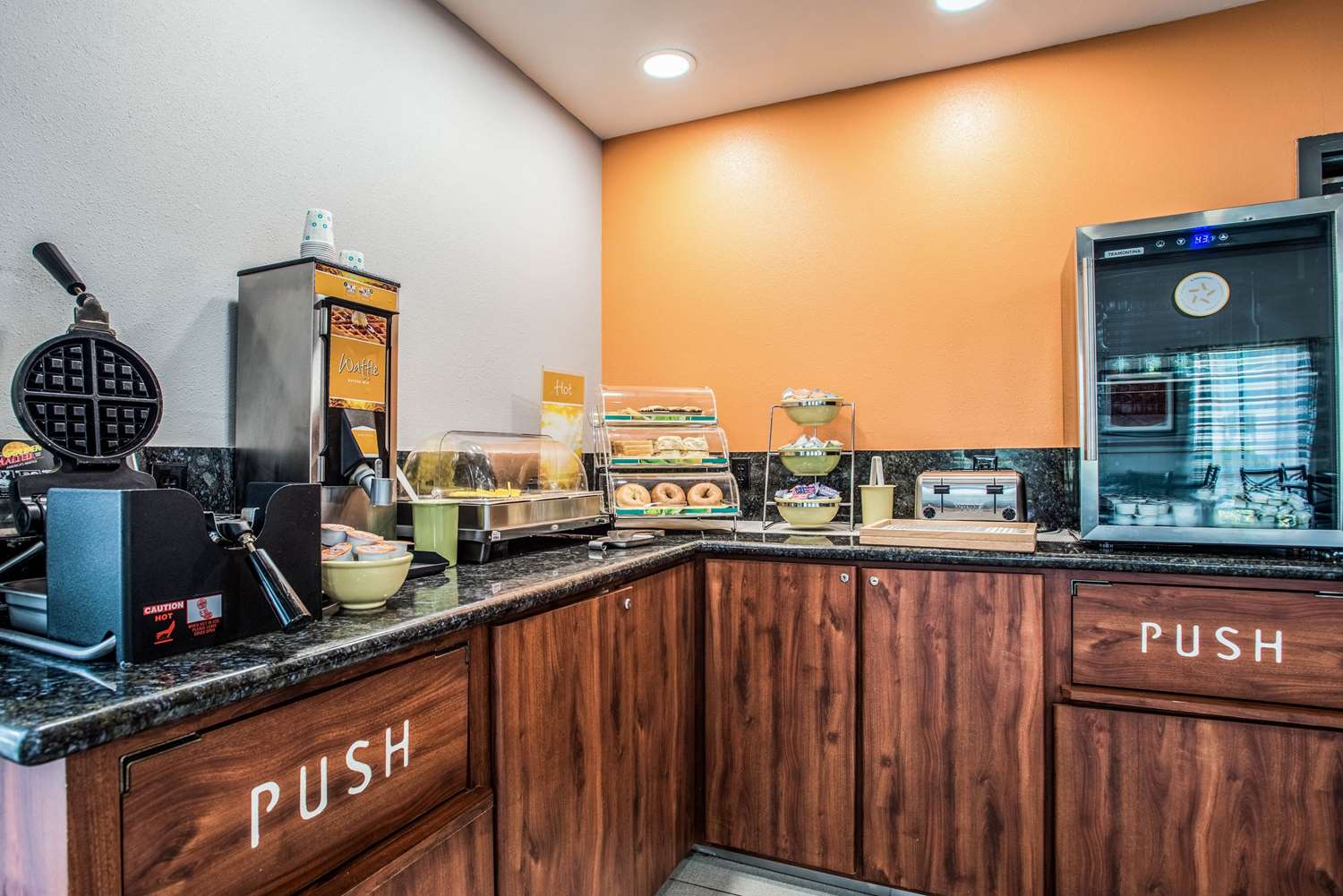 The Marco Hotel Lake Charles image