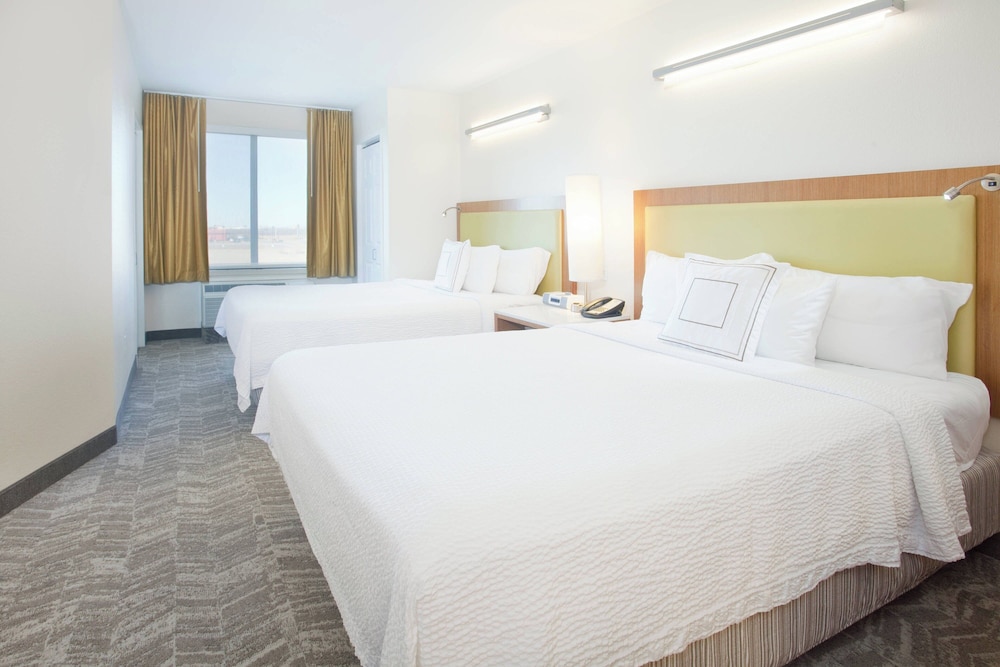 SUITE, MULTIPLE BEDS, ACCESSIBLE