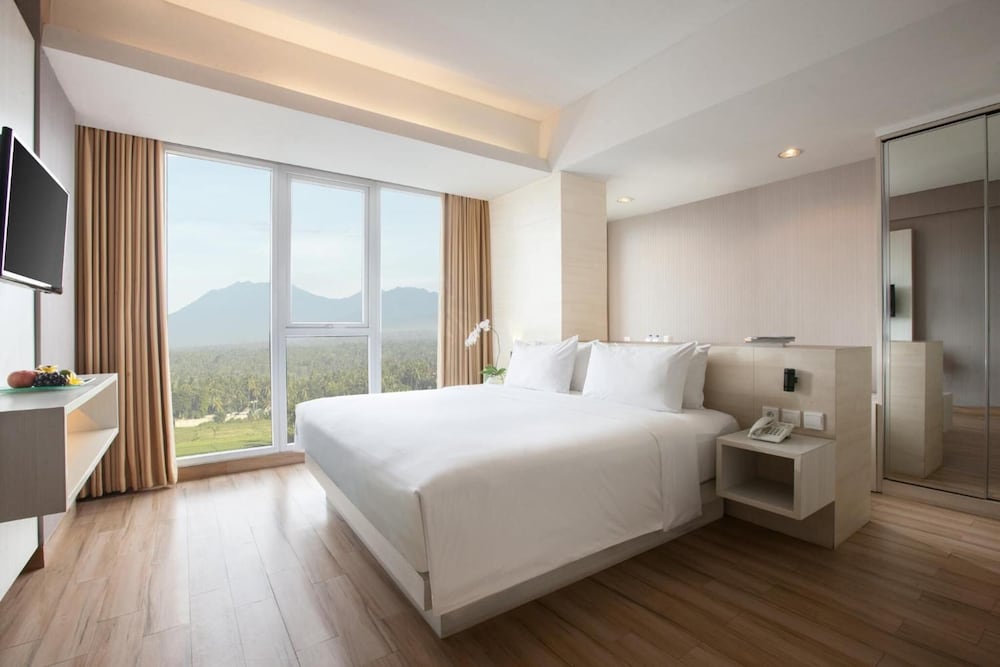 Hotel Santika Banyuwangi 23/50