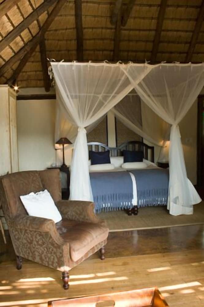 Tanamera Lodge 4/47