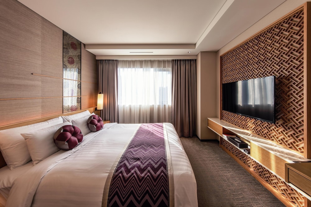 Premier Kingbed