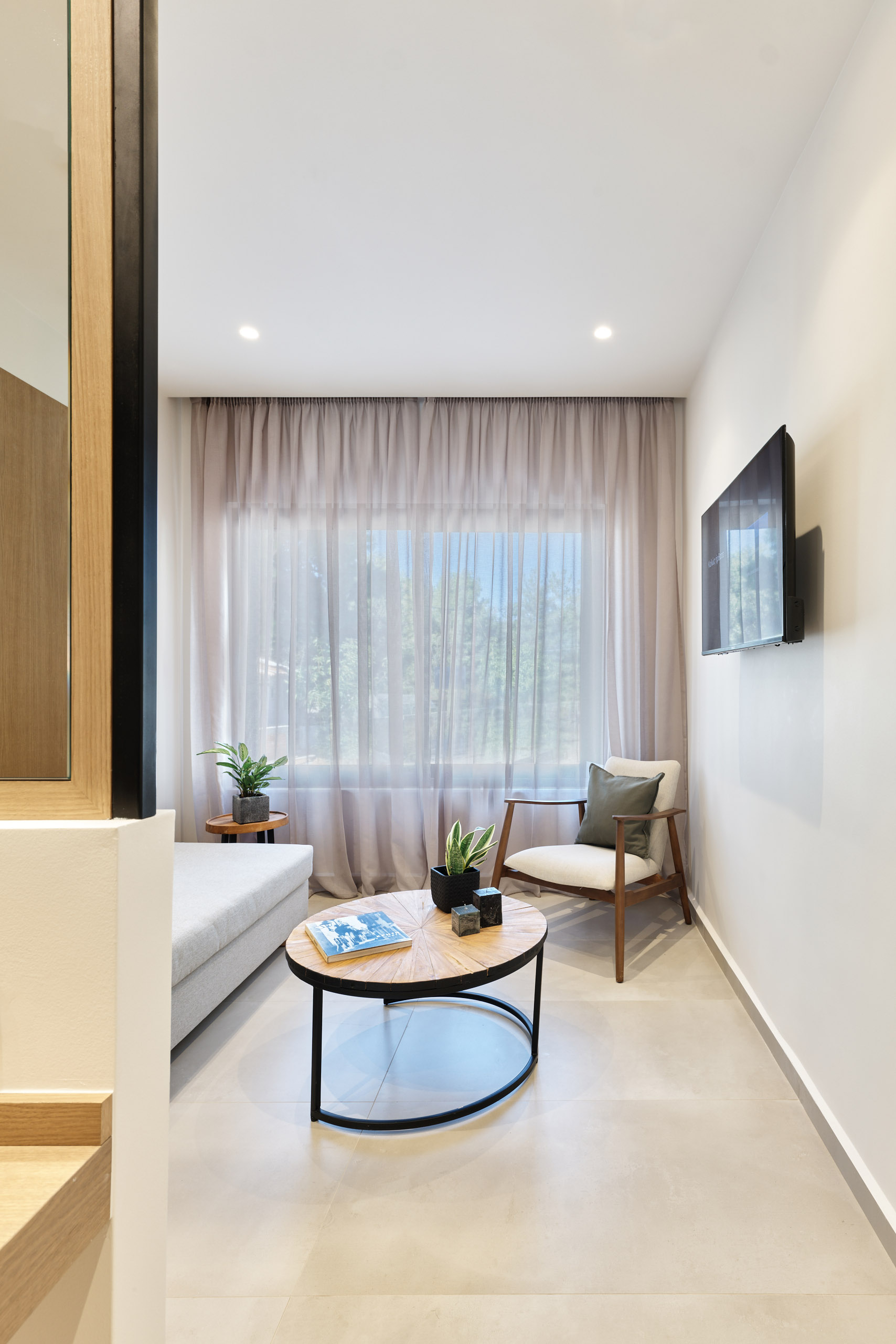 Inea Studio 28/50