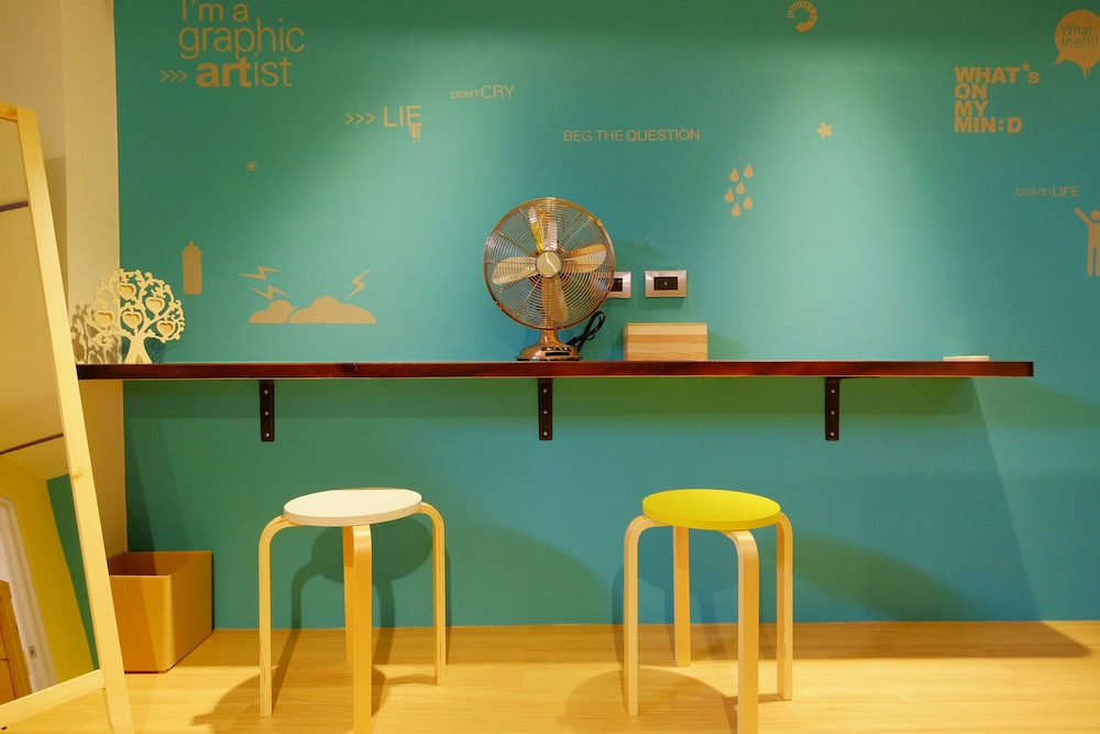 Leo ho Hostel 24/27