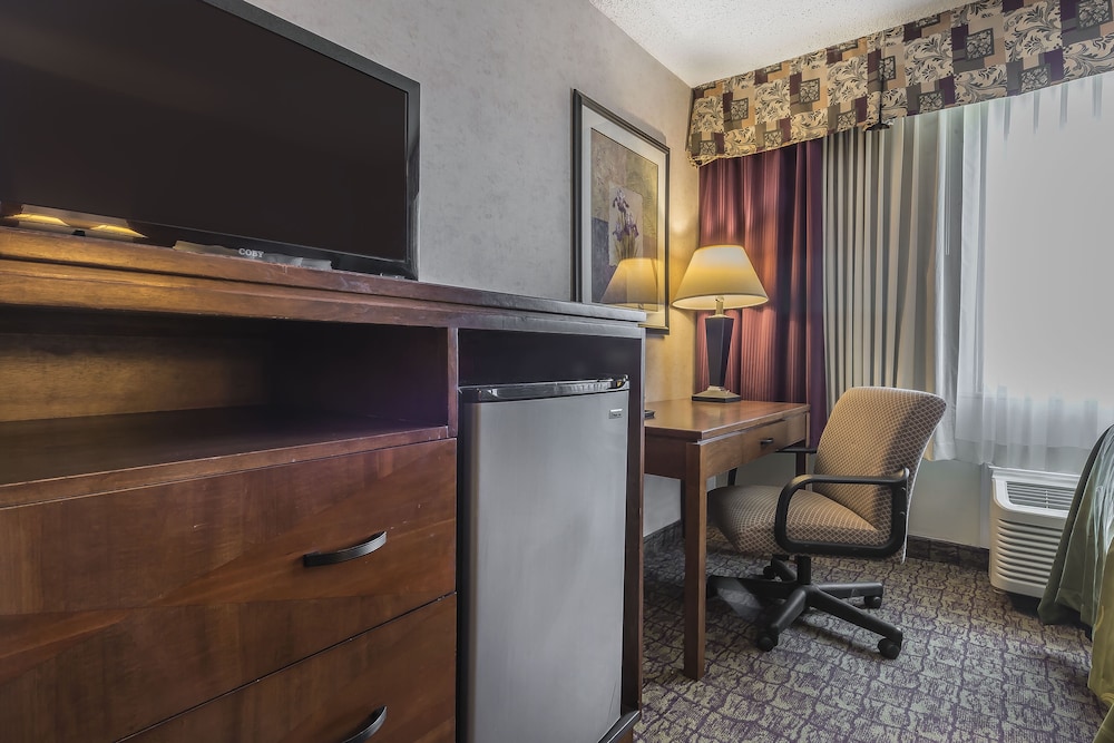 Hotel Hamburg NY 43/55
