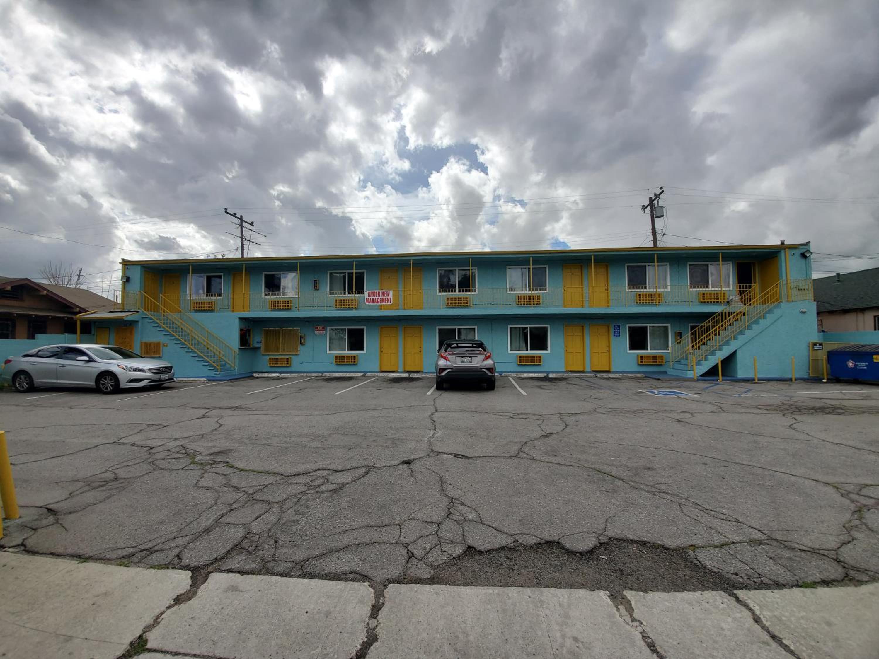 Rose motel 43/50