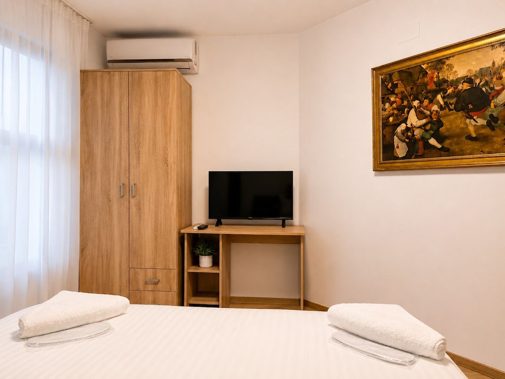 Monte Carlo Palace Rooms 35/58