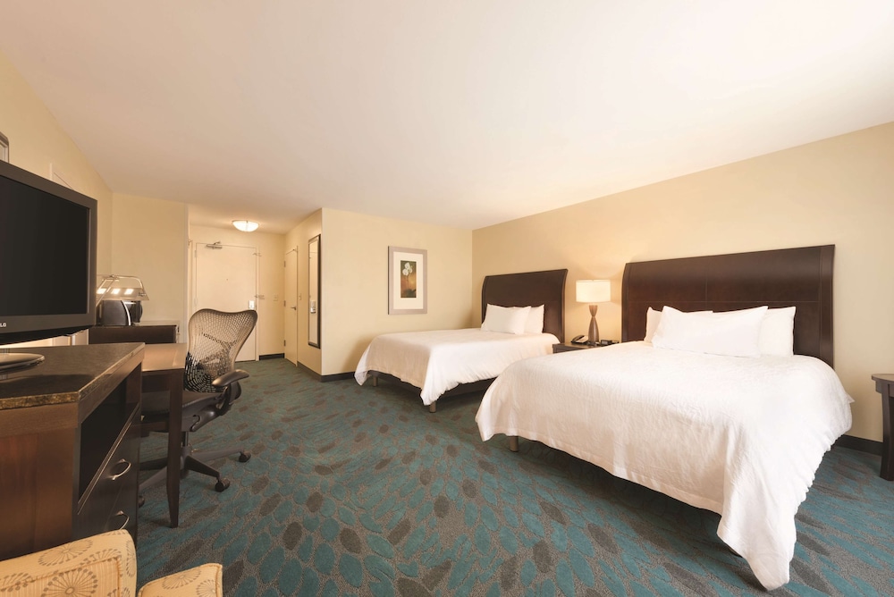 Hilton Garden Inn Fargo 14/61