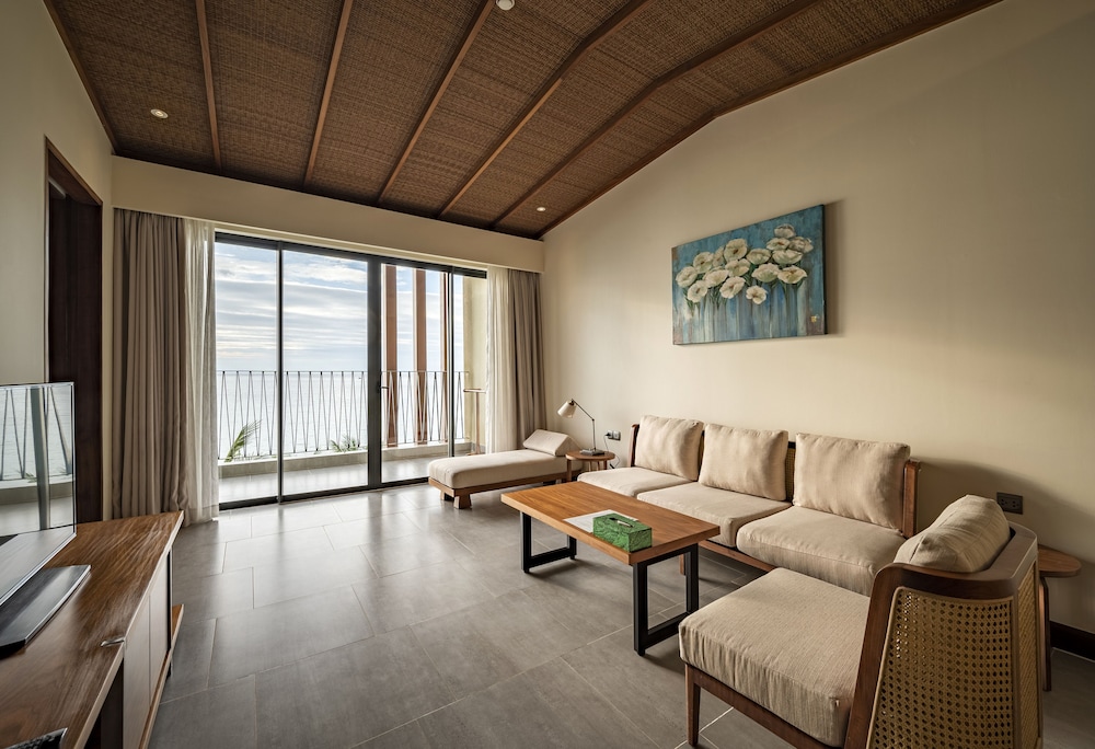 Dusit Princess Moonrise Beach Resort 27/81