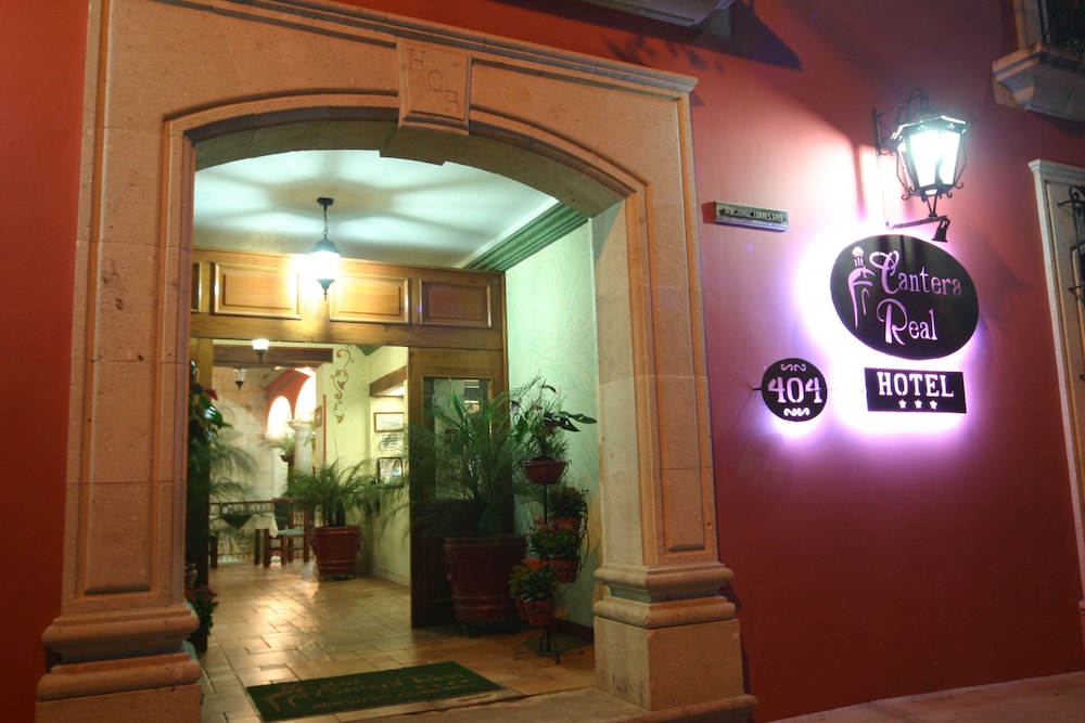 Hotel Cantera Real 3/26