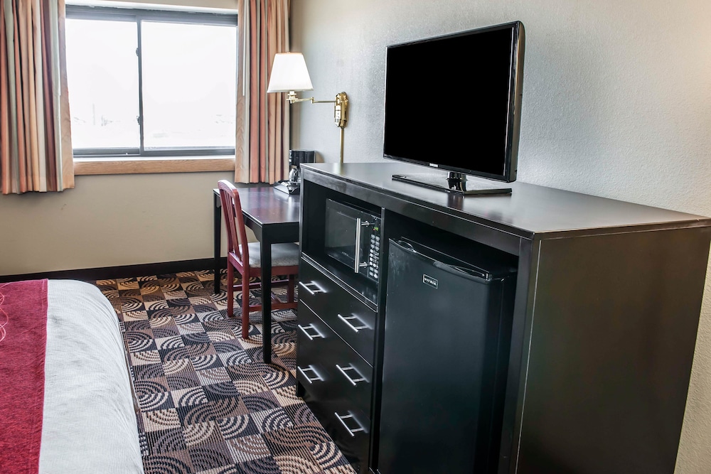 Comfort Inn & Suites Indianapolis Northwest - College Park 37/39
