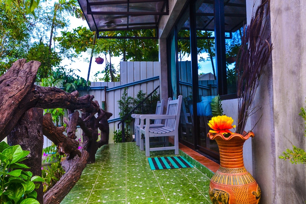 Baan Tubkaek Hotel 43/50