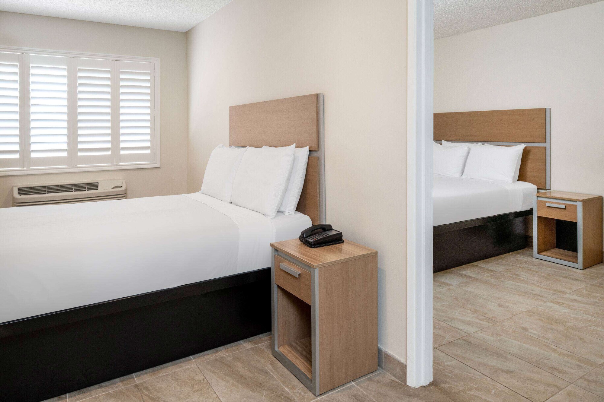 SUITE, 2 QUEEN BEDS