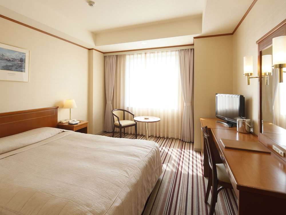 Crown Palais Kokura 9/56