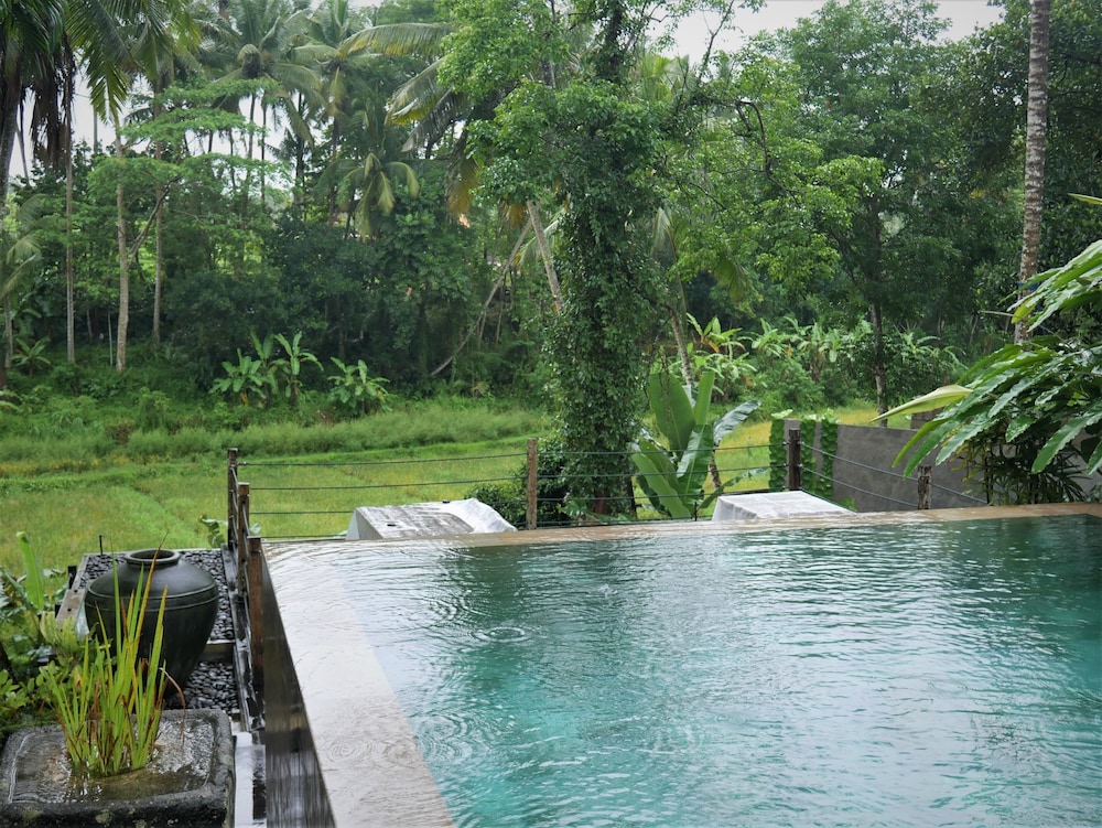 Swarapadi Villa 50/56