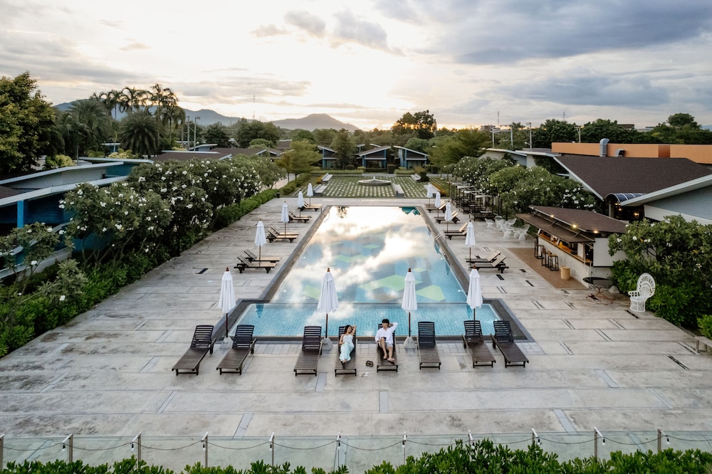 Coral Tree Villa Huahin 66/72