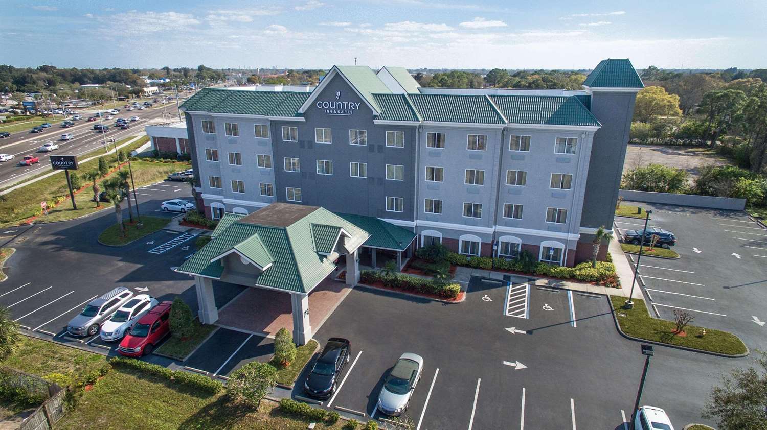 Country Inn & Suites by Radisson, St. Petersburg - Clearwater, FL 3/56
