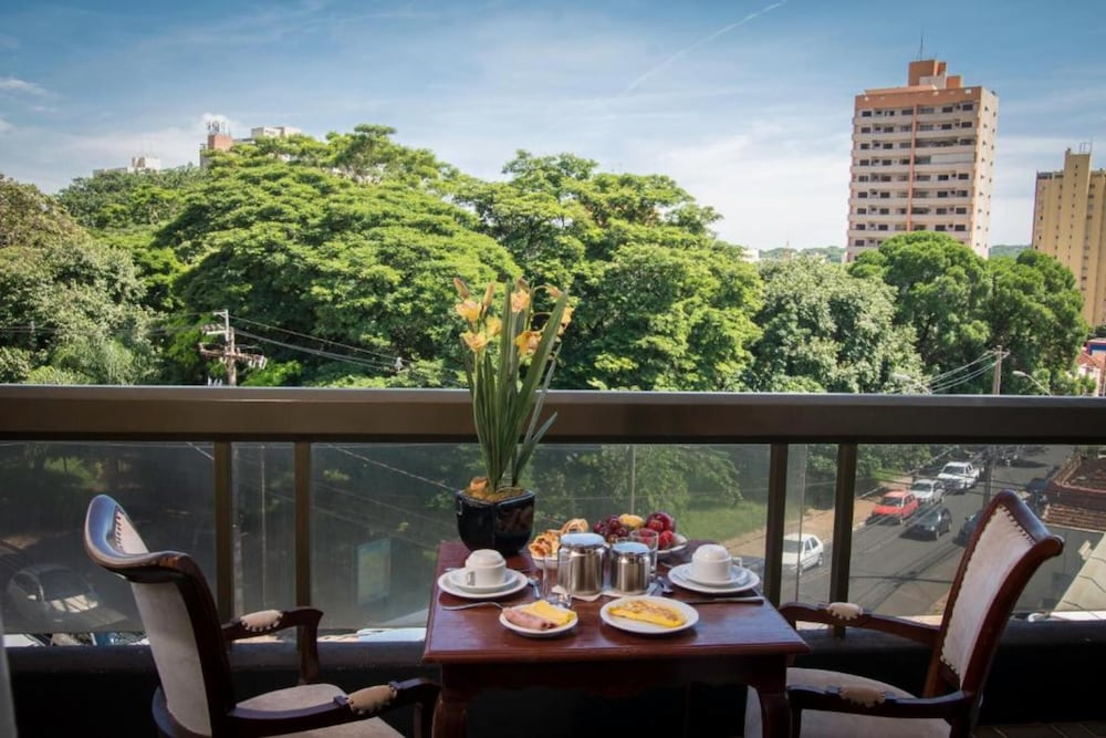 Taiwan Hotel 33/50