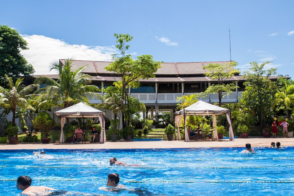 Cambodian Country Club 5/66