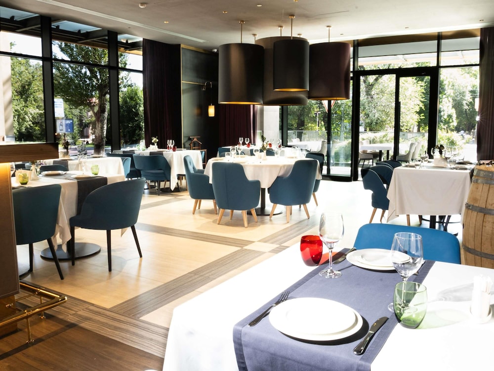 Mercure Almaty City Center 40/49