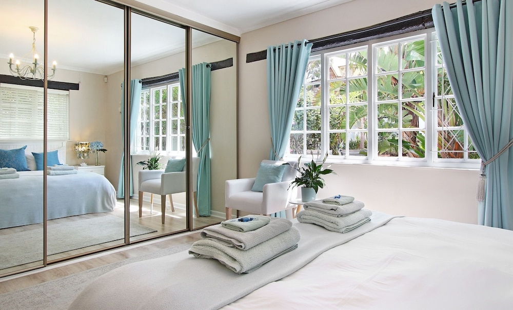 Hout Bay Beach Cottage 8/49