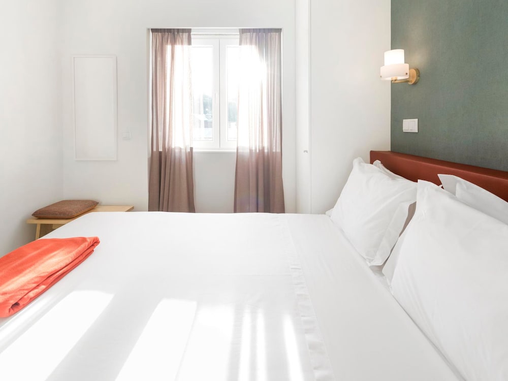 Lisbon Serviced Apartments Avenida 25/67