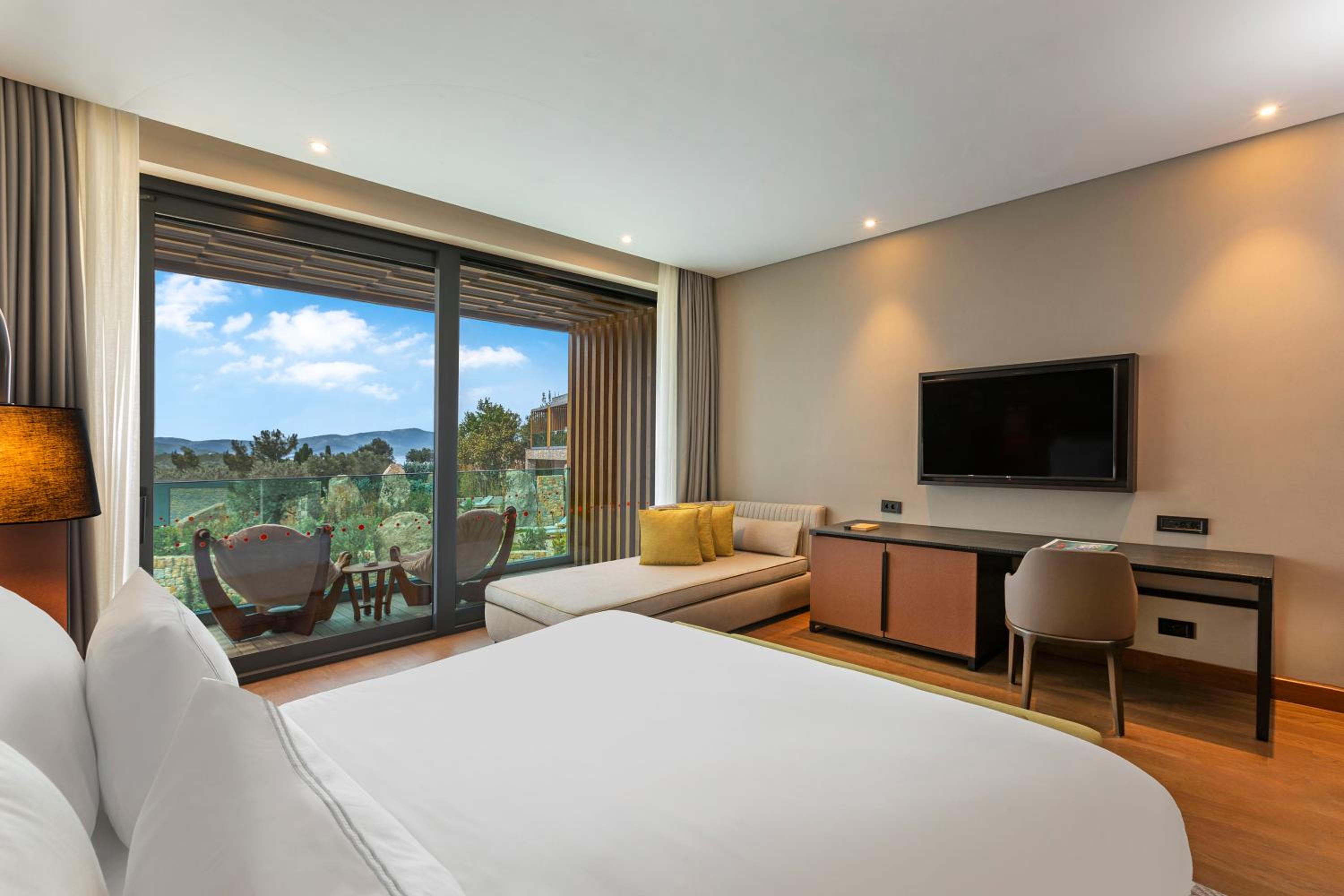 2 Bedrooms, Maki, Villa, Partial Sea View